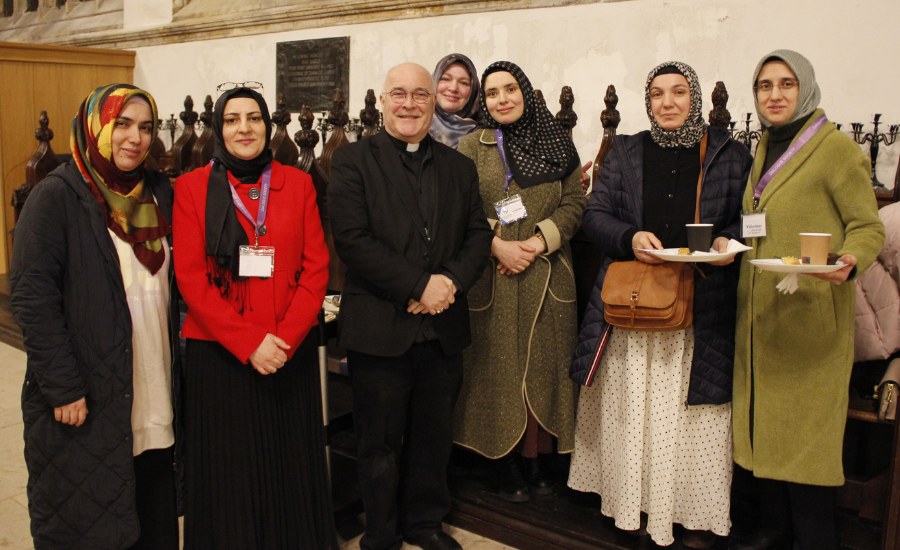 Archbishop Stephen Cottrell with members of The Dialogue Society at Hull Minster